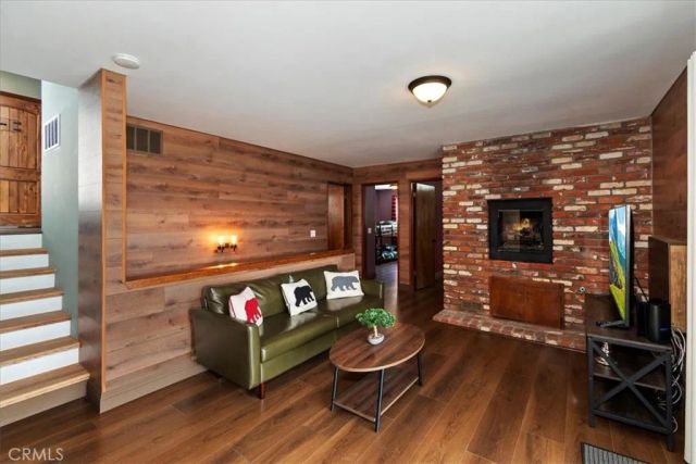 27814 North Bay, Lake Arrowhead, CA 92352