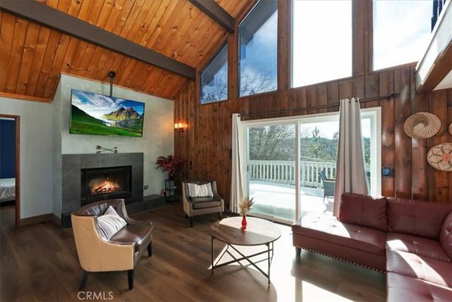 27814 North Bay, Lake Arrowhead, CA 92352