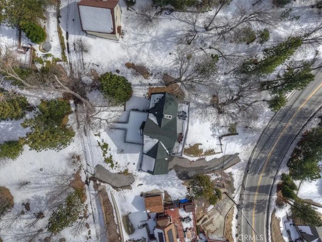 27814 North Bay, Lake Arrowhead, CA 92352