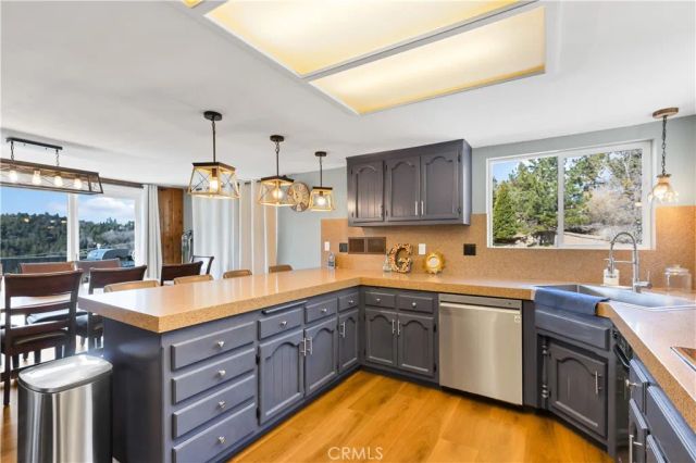 27814 North Bay, Lake Arrowhead, CA 92352