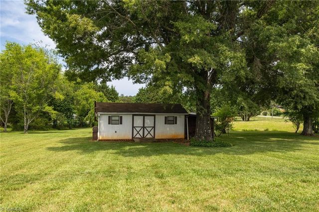 1010 John Hill Road, Walnut Cove, NC 27052