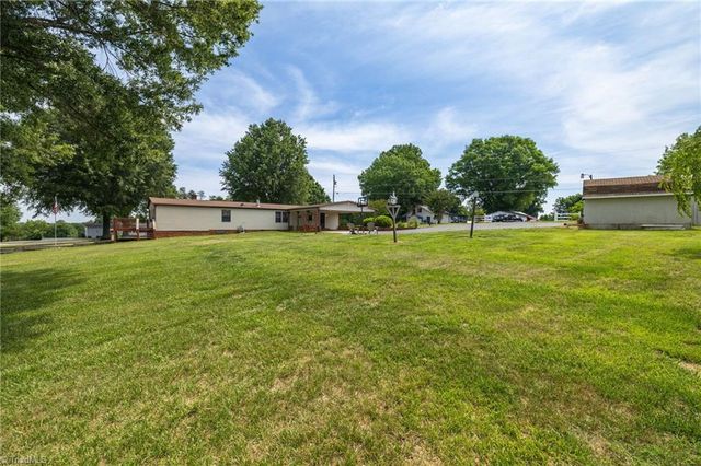 1010 John Hill Road, Walnut Cove, NC 27052