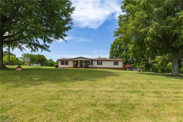 1010 John Hill Road, Walnut Cove, NC 27052