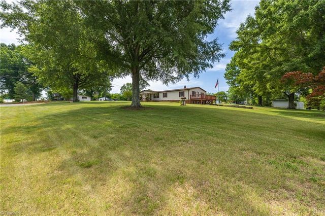 1010 John Hill Road, Walnut Cove, NC 27052