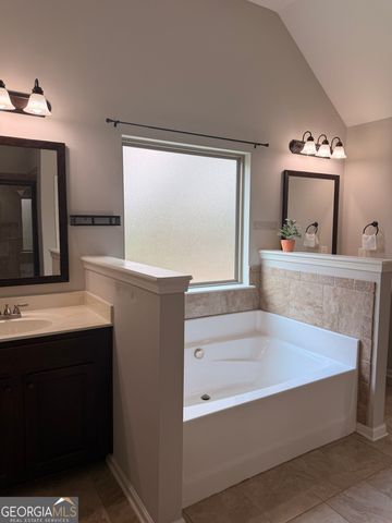 559 Madison Park Drive, Grayson, GA 30017