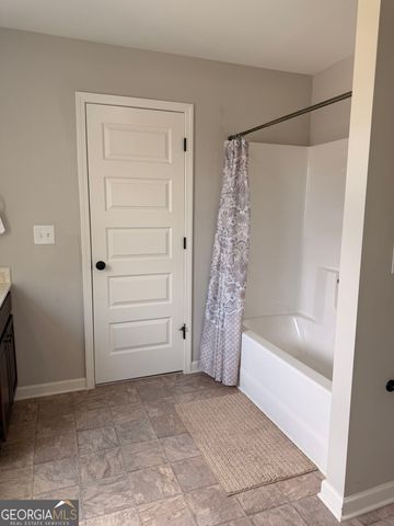 559 Madison Park Drive, Grayson, GA 30017