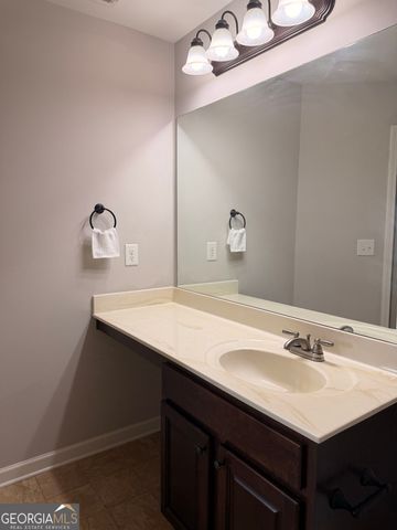 559 Madison Park Drive, Grayson, GA 30017