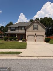 559 Madison Park Drive, Grayson, GA 30017