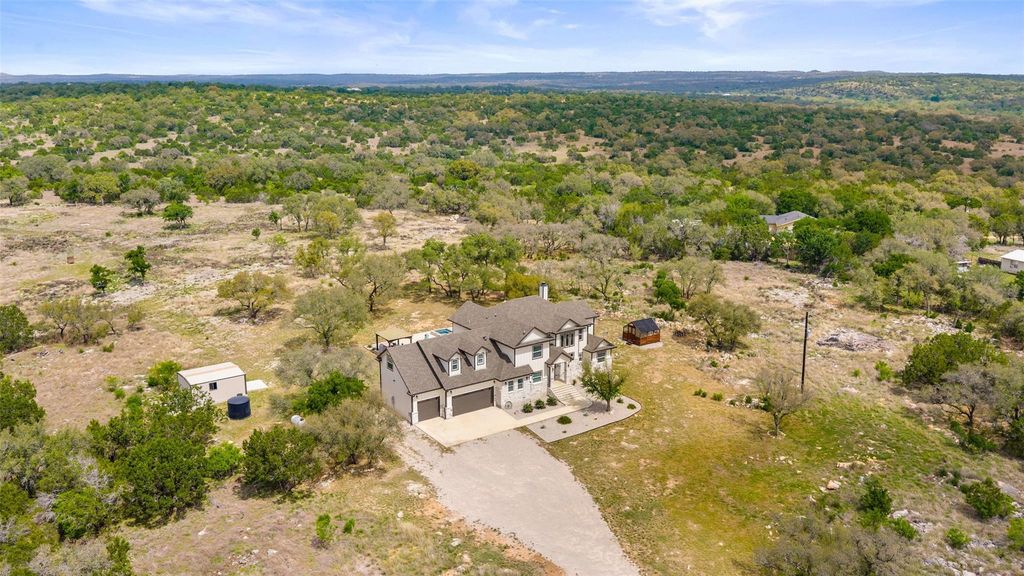 889 Brock Hollow DR, Johnson City, TX 78636