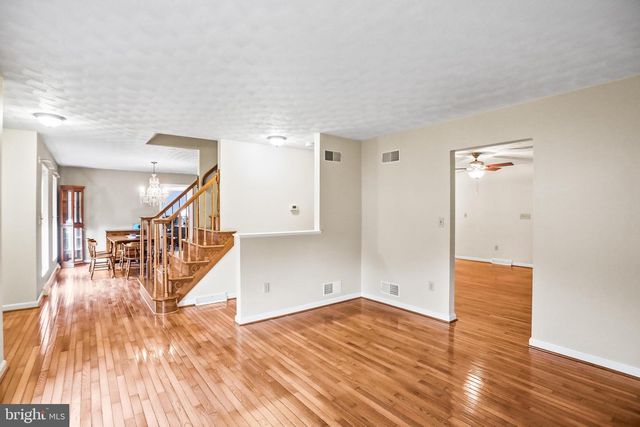 26 VIOLET DR, Hanover, PA 17331