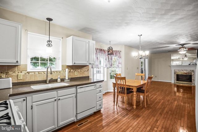 26 VIOLET DR, Hanover, PA 17331