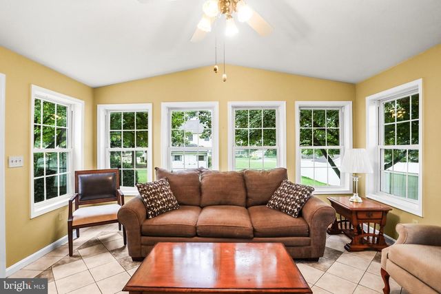 26 VIOLET DR, Hanover, PA 17331