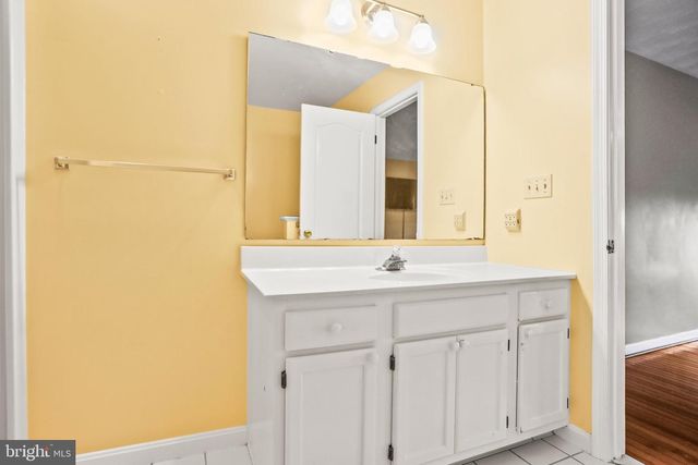 26 VIOLET DR, Hanover, PA 17331