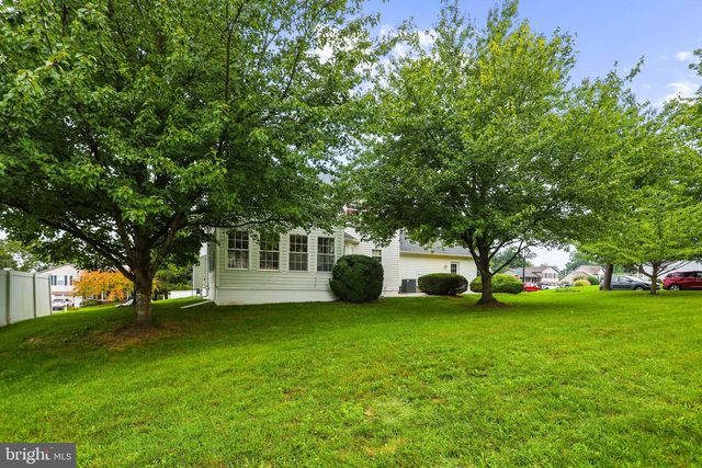 26 VIOLET DR, Hanover, PA 17331
