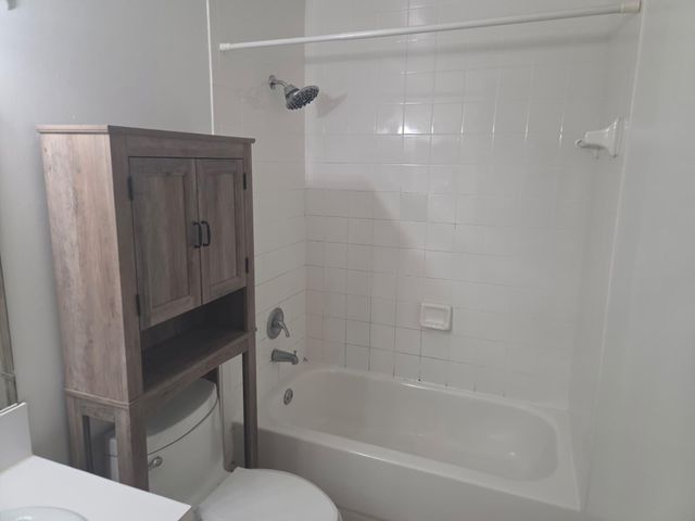 12130 SAINT ANDREWS Place 207, Miramar, FL 33025