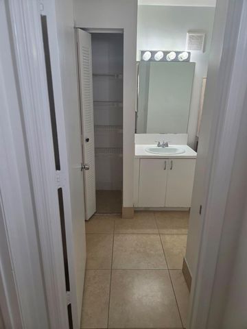 12130 SAINT ANDREWS Place 207, Miramar, FL 33025