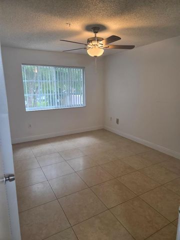 12130 SAINT ANDREWS Place 207, Miramar, FL 33025