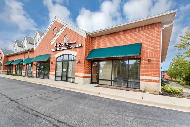 1500 CARLEMONT Drive F, Crystal Lake, IL 60014