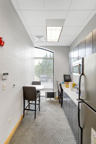 1500 CARLEMONT Drive F, Crystal Lake, IL 60014