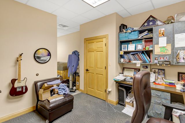 1500 CARLEMONT Drive F, Crystal Lake, IL 60014