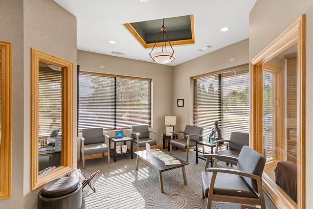 1500 CARLEMONT Drive F, Crystal Lake, IL 60014