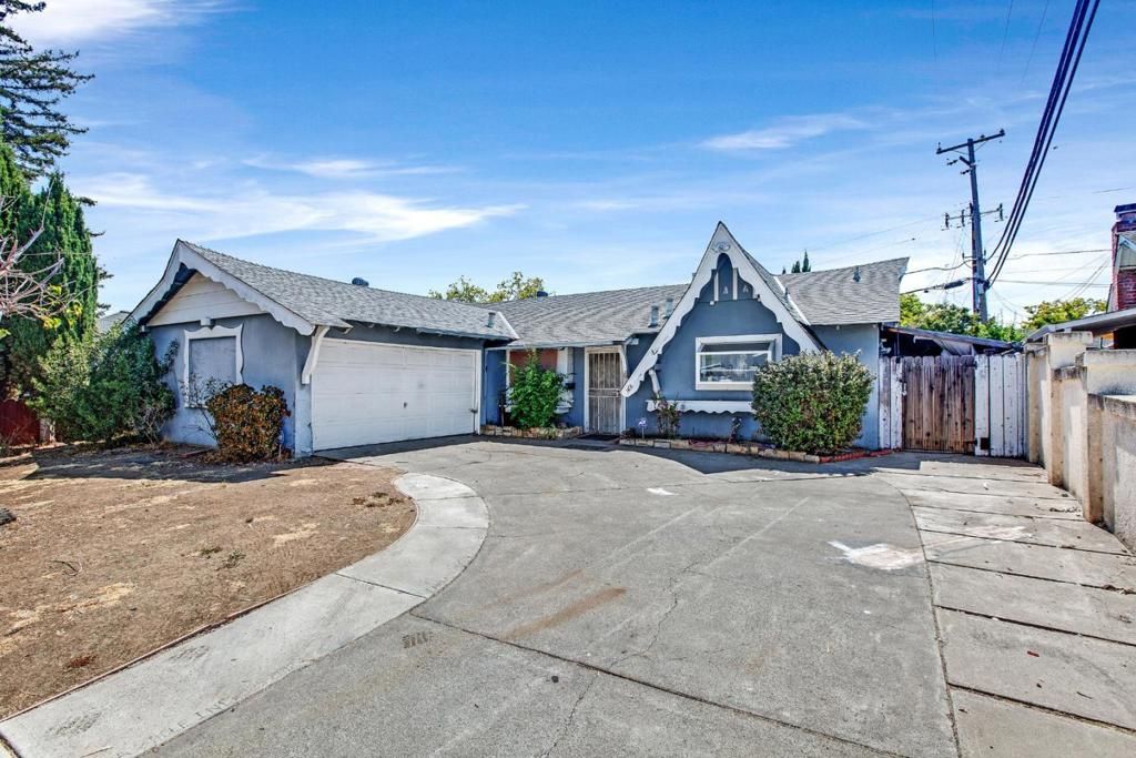 1438 Helmond Lane, San Jose, CA 95118