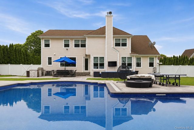127 Elmwood Drive, Dix Hills, NY 11746