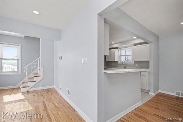 19135 Hartwell, Detroit, MI 48235