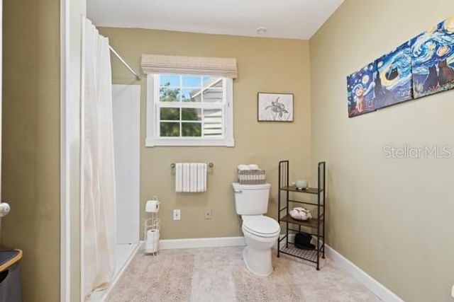 511 E MIRROR LAKE DRIVE, Fruitland Park, FL 34731