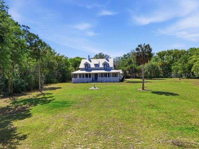 511 E MIRROR LAKE DRIVE, Fruitland Park, FL 34731