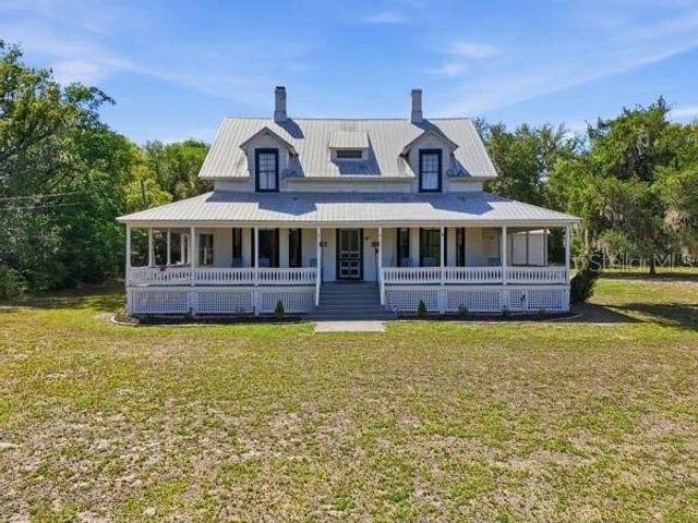 511 E MIRROR LAKE DRIVE, Fruitland Park, FL 34731