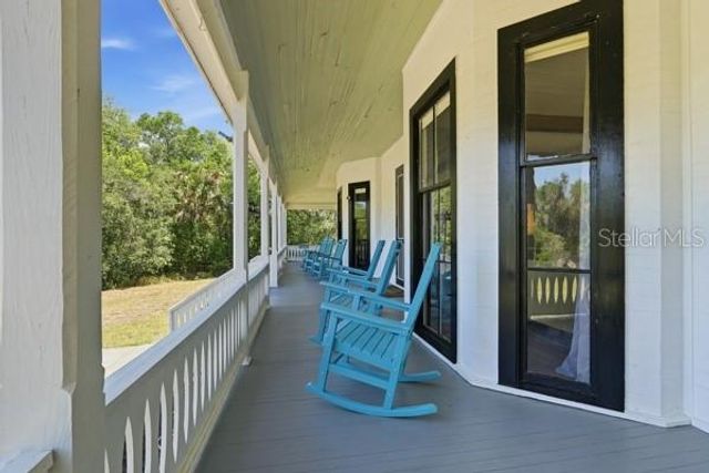 511 E MIRROR LAKE DRIVE, Fruitland Park, FL 34731