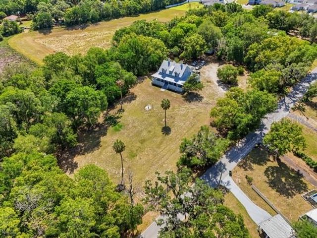 511 E MIRROR LAKE DRIVE, Fruitland Park, FL 34731