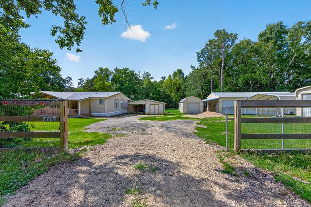 7705 Bryan Lane, Montgomery, TX 77316