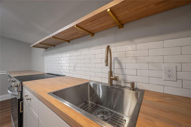 236 W NORTH STREET B, Tampa, FL 33604