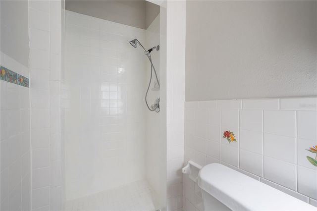 236 W NORTH STREET B, Tampa, FL 33604