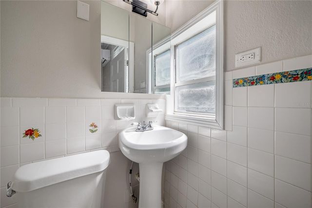 236 W NORTH STREET B, Tampa, FL 33604