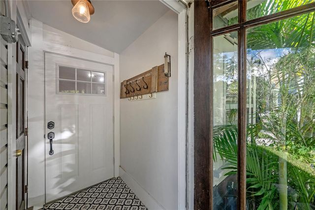 236 W NORTH STREET B, Tampa, FL 33604