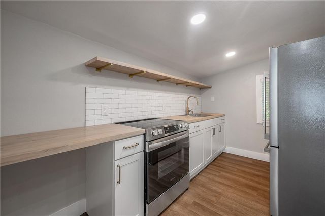 236 W NORTH STREET B, Tampa, FL 33604