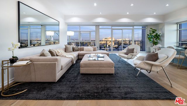 3111 Via Dolce 903, Marina Del Rey, CA 90292