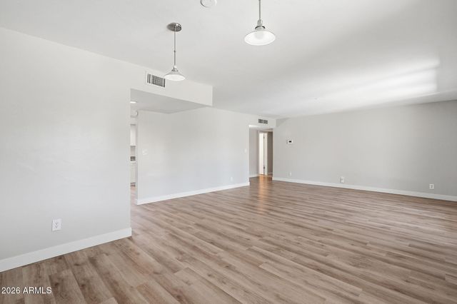 2515 S PALM Drive, Tempe, AZ 85282
