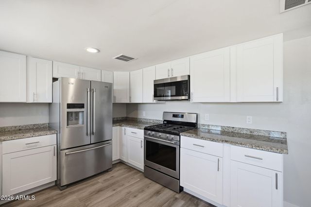2515 S PALM Drive, Tempe, AZ 85282