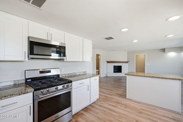 2515 S PALM Drive, Tempe, AZ 85282