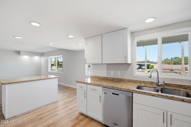 2515 S PALM Drive, Tempe, AZ 85282