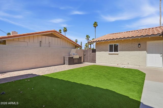 2515 S PALM Drive, Tempe, AZ 85282