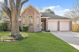 3510 Southdown Drive, Pearland, TX 77584