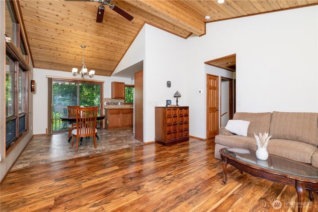 70 N Handicap Place, Hoodsport, WA 98548