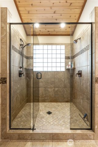 70 N Handicap Place, Hoodsport, WA 98548