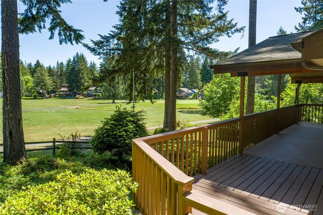 70 N Handicap Place, Hoodsport, WA 98548