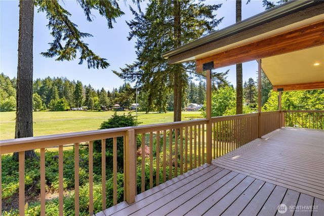 70 N Handicap Place, Hoodsport, WA 98548
